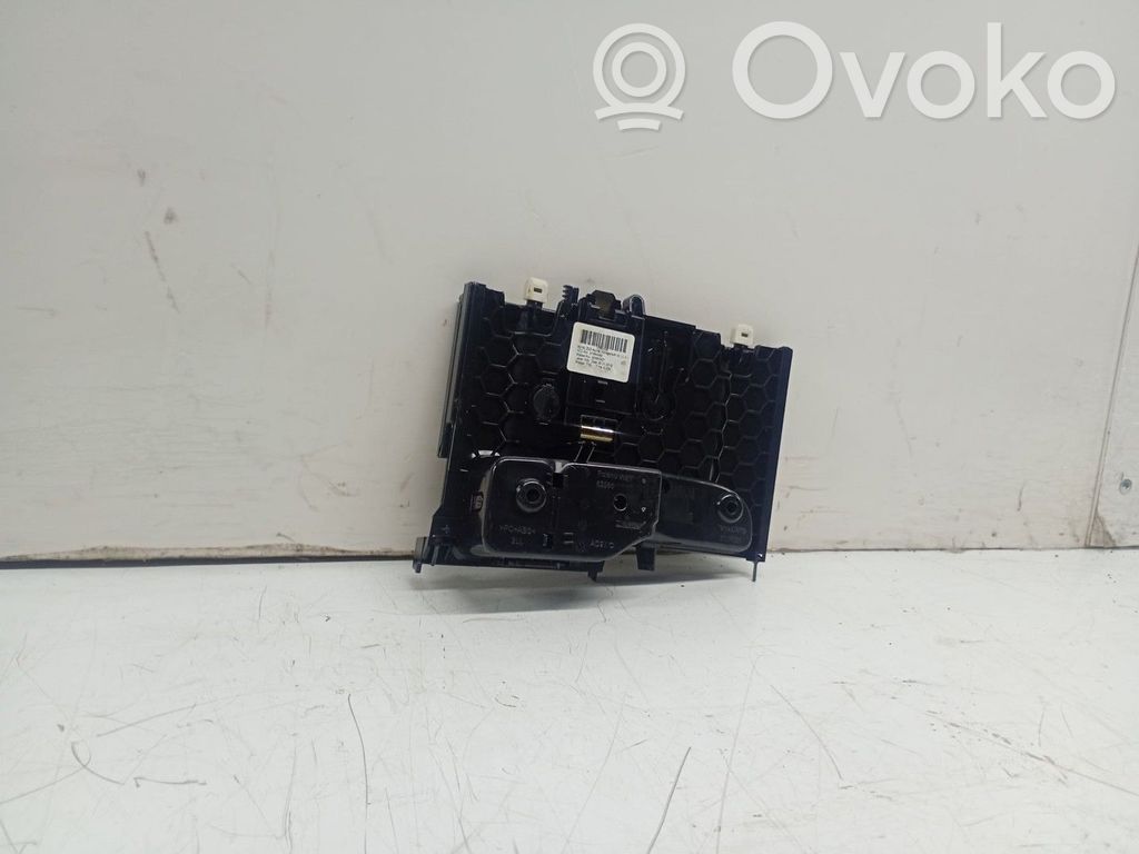 Volvo V60 Scrumieră 