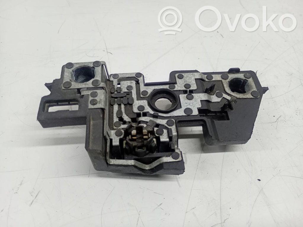 Glühbirnenhalter Heckleuchte   89107664