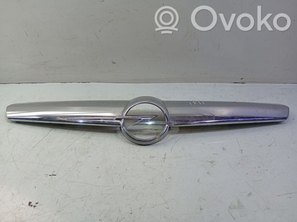 Opel Corsa D Logo, emblème, badge
