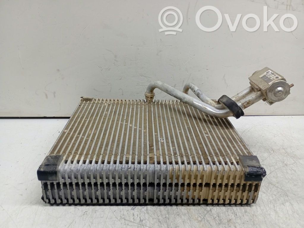 Volkswagen Touareg II Radiator (interior) aer condiționat (A/C) 