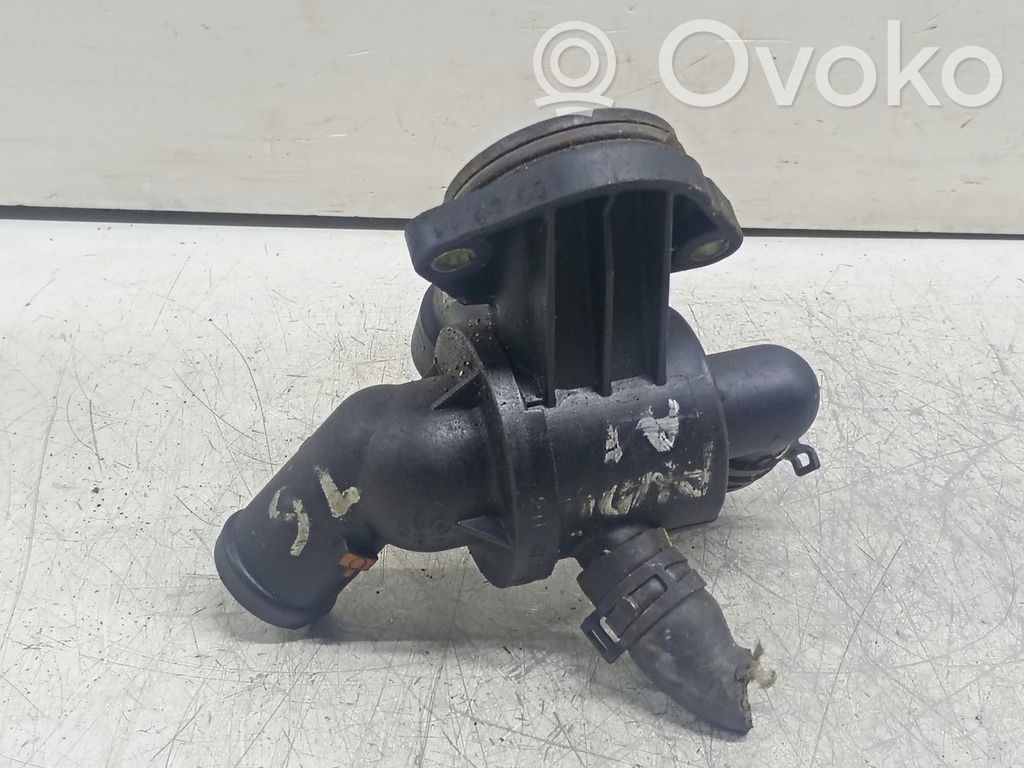 Volkswagen Golf VI Carcasa del termostato (Usadas)