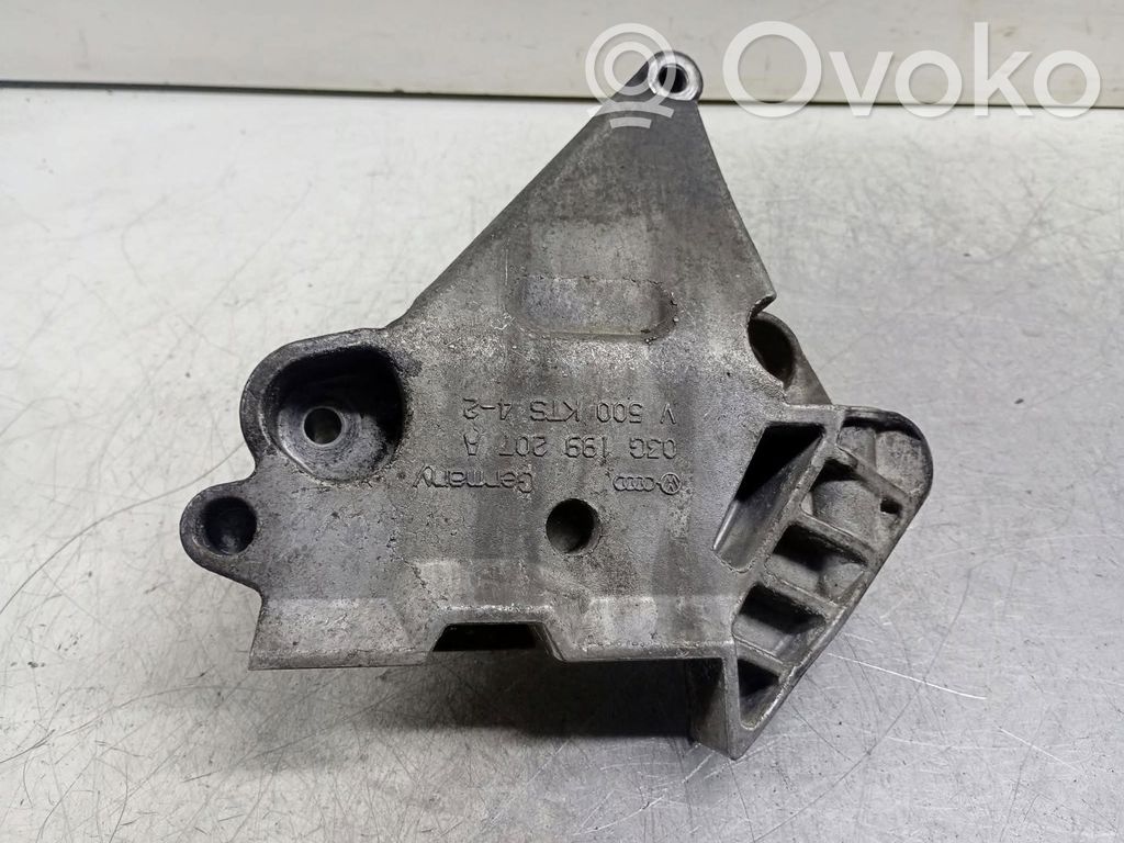 Volkswagen Golf V Supporto di montaggio del motore (usato)