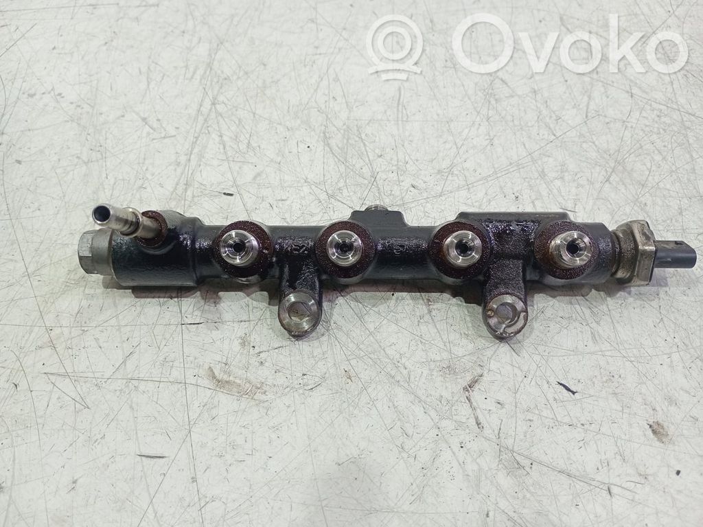 Ford C-MAX II Distribuidor de combustible