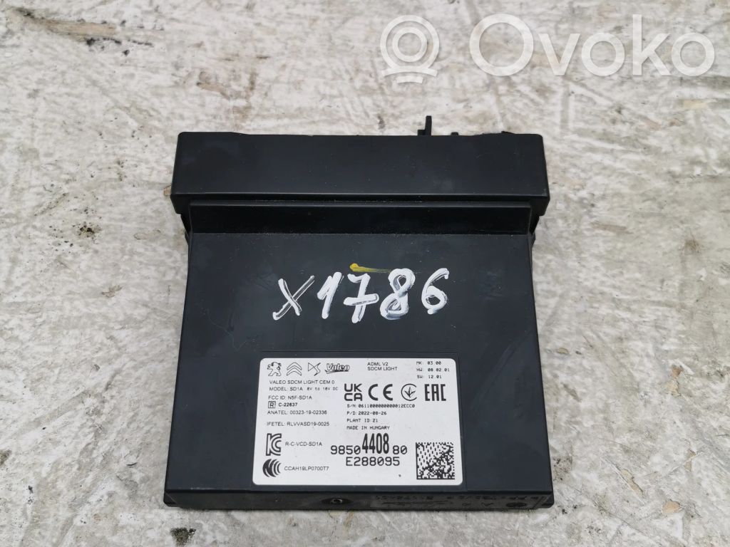 Sterownik / Moduł świateł LCM   9850440880,X1786