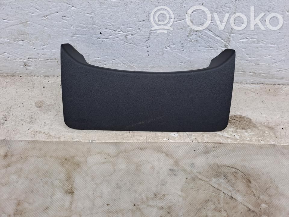 Mazda CX-3 Moldura de la unidad delantera de radio/GPS 