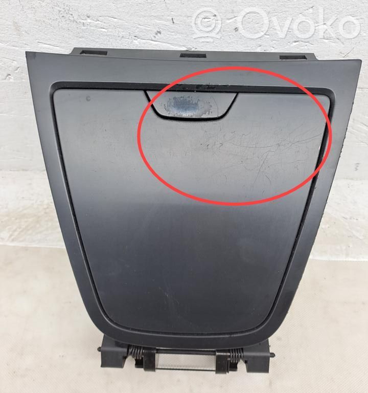 Renault Captur Daiktadėžės (bordačioko) komplektas 