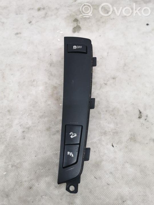 ESP (stability program) switch   9203022,X4867