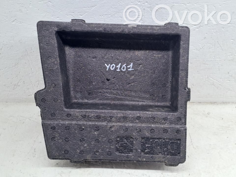 Caja de herramientas   D10F68802,Y0161