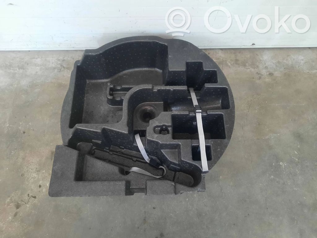 Audi Q8 Kit d’outils 