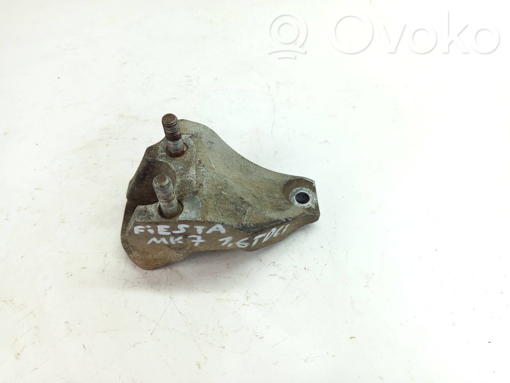 Ford Fiesta Engine mount bracket 