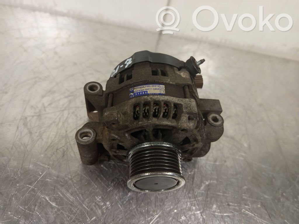 Toyota Avensis T270 Alternator 