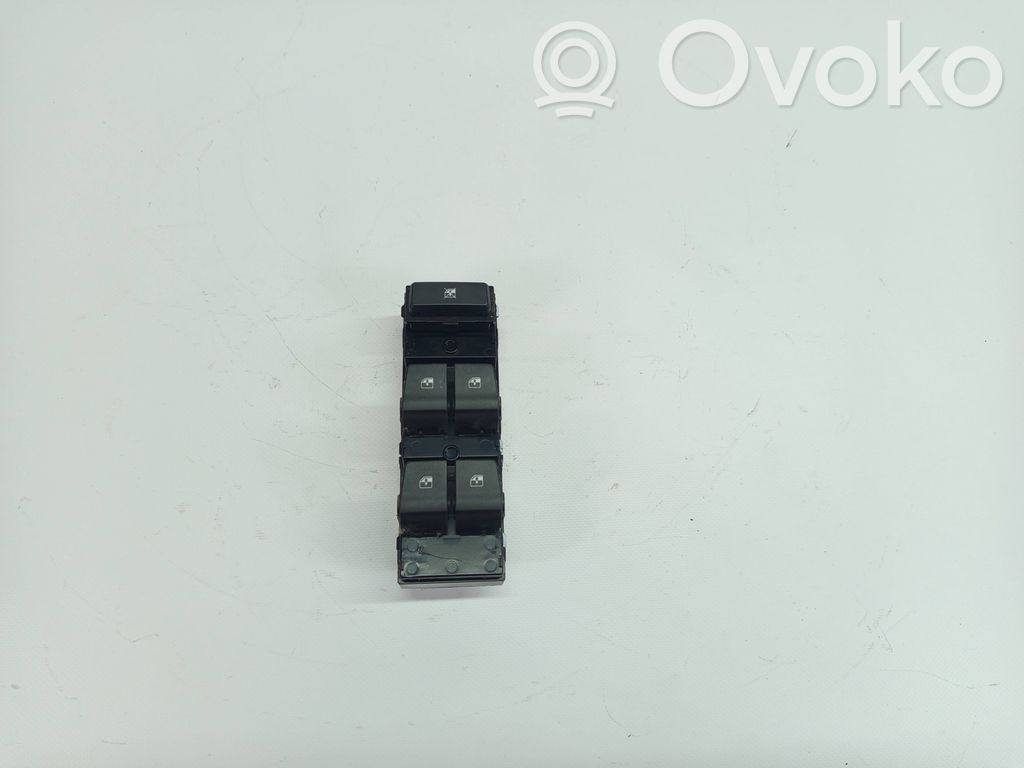 Hyundai i30 Electric window control switch 