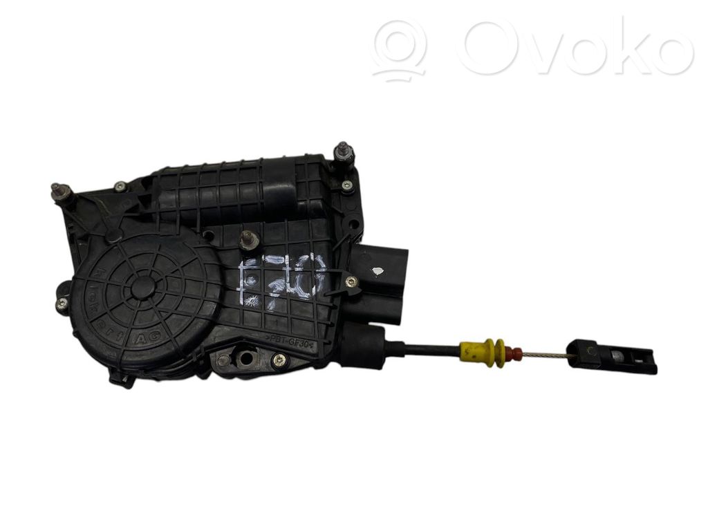 BMW X6 E71 Front door lock 