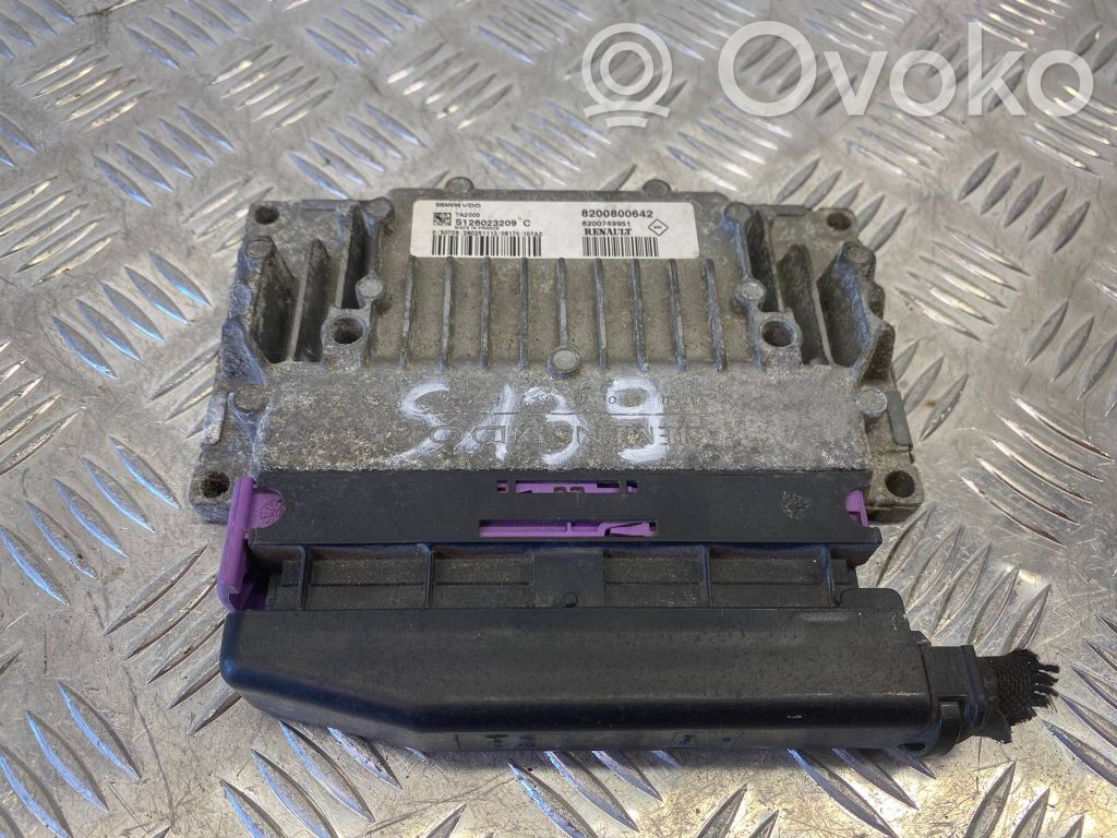 Engine control unit/module   8200800642,S126023209C,8200749951