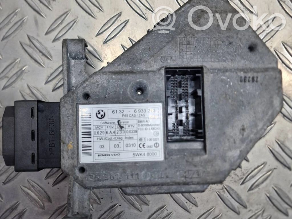 BMW 7 E65 E66 Užvedimo spynelė 