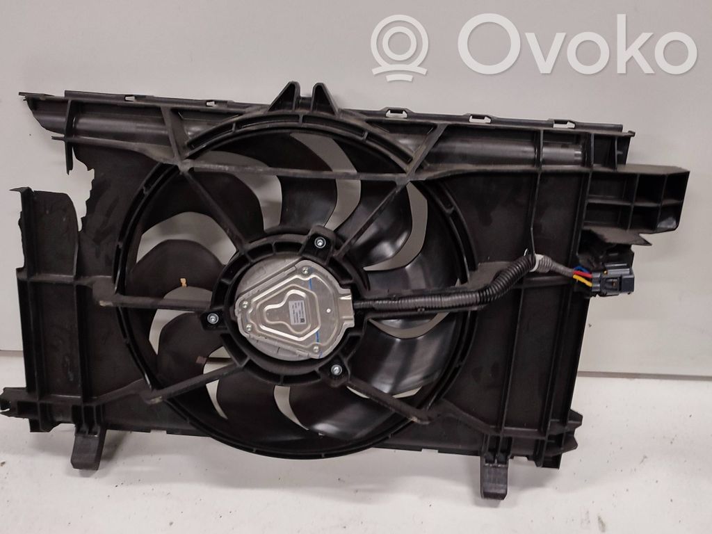 Tesla Model Y Elektrisks radiatoru ventilators 
