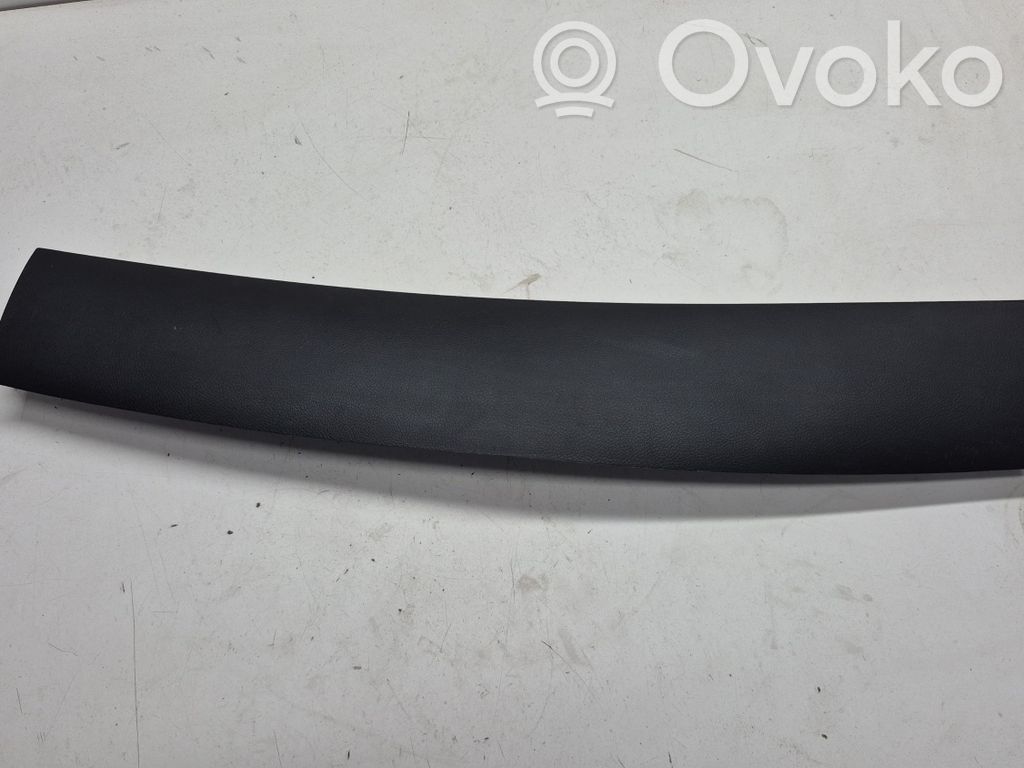 Jeep Grand Cherokee Rivestimento montante (D) (fondo) 