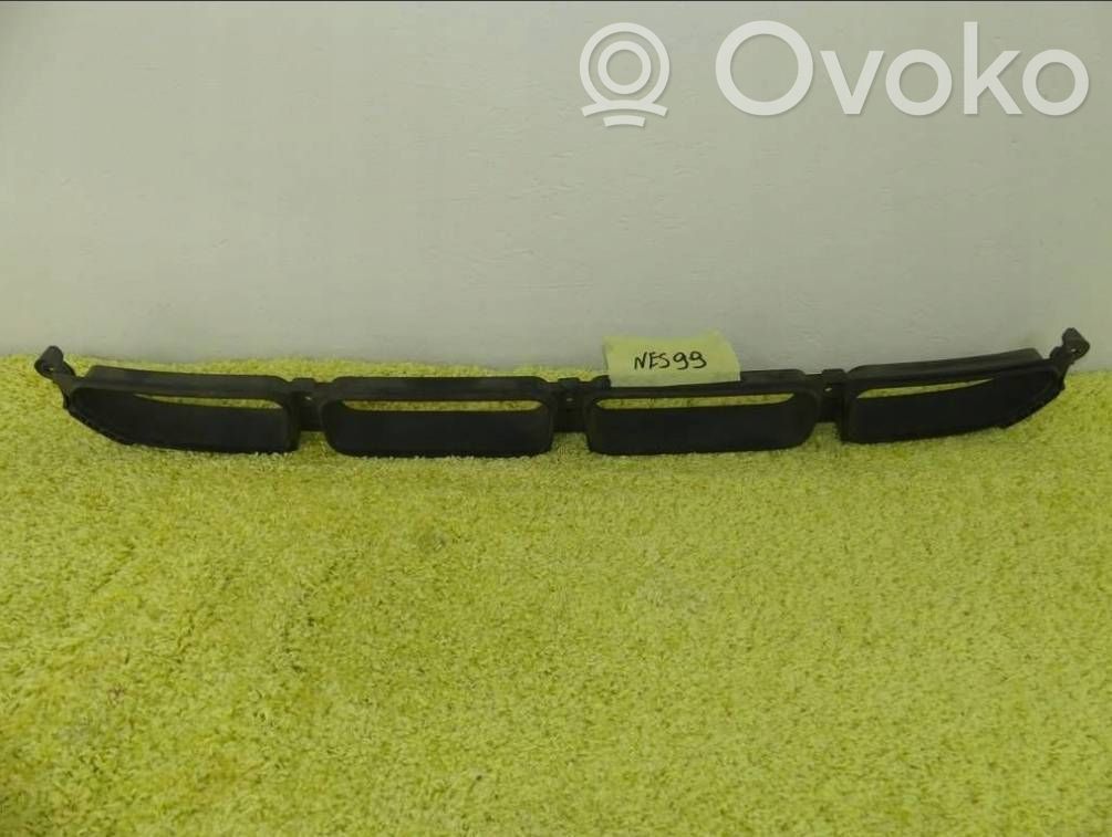 Audi A4 S4 B8 8K Rejilla inferior del parachoques delantero 