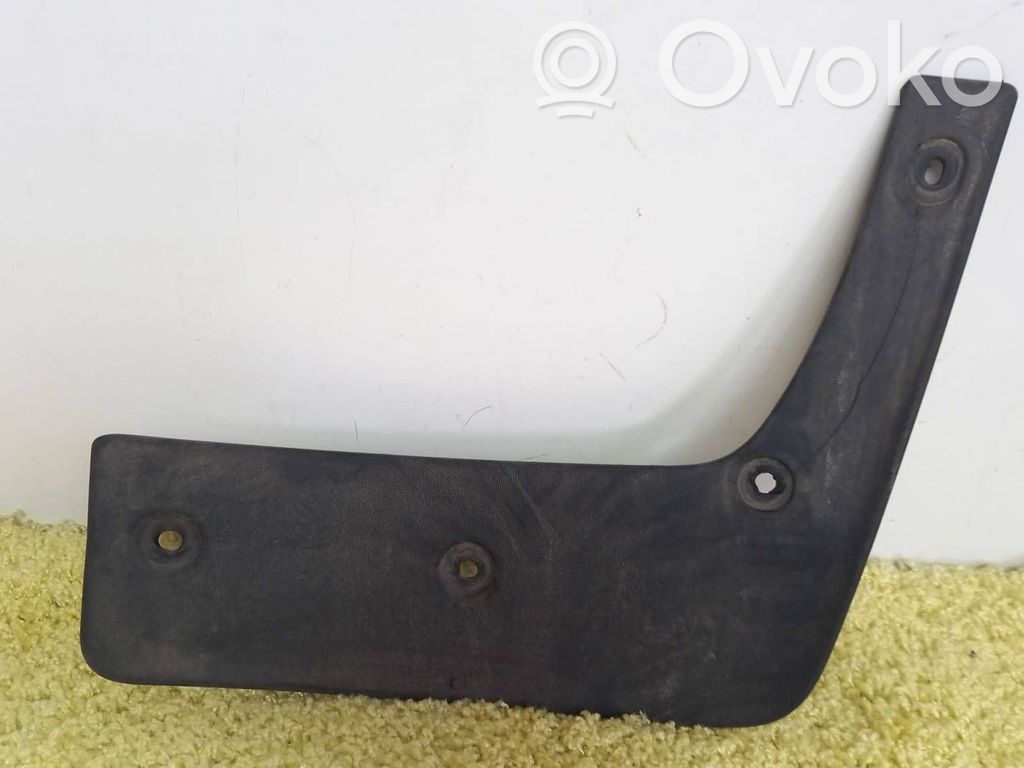 Volvo XC40 Eturoiskeläppä 