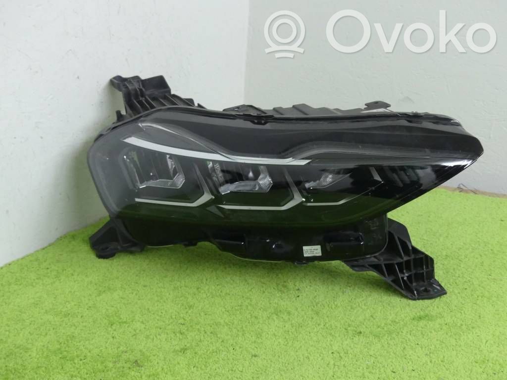 DS Automobiles 3 Crossback Lampa przednia 