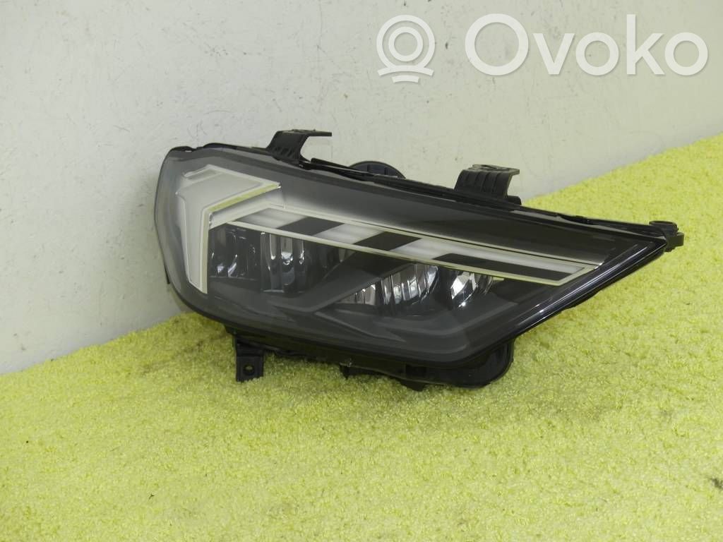 Phare frontale   82A941774