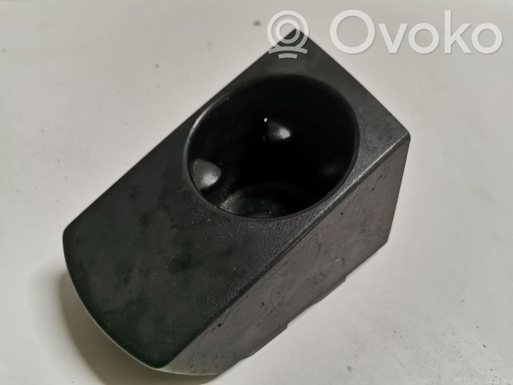 Cup holder   3401958