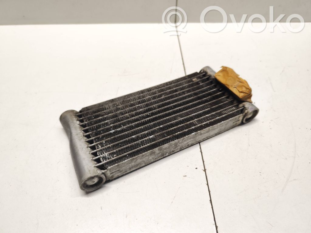 BMW 3 E92 E93 Dzinēja eļļas radiators 