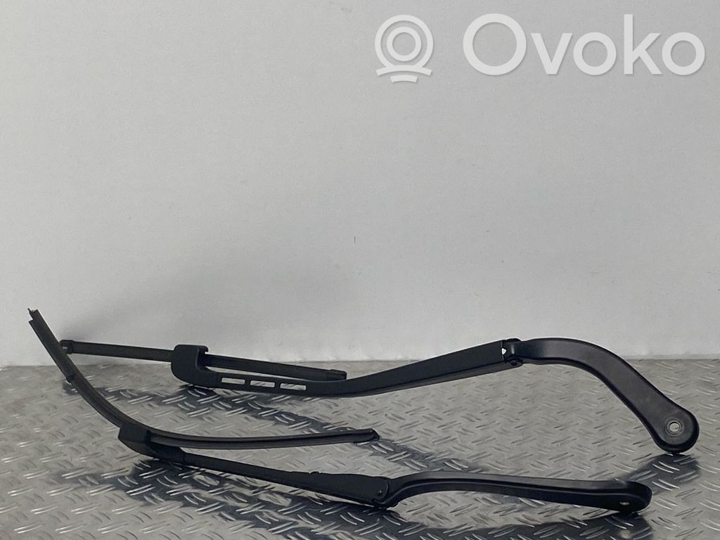 Front wiper blade arm   9449914