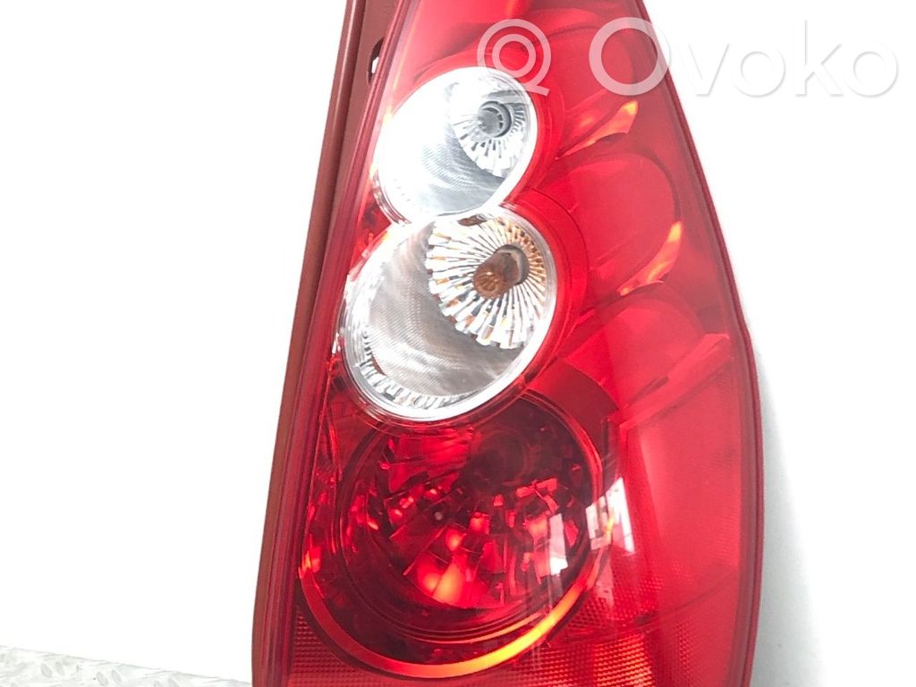 Mazda 5 Galinis žibintas kėbule 