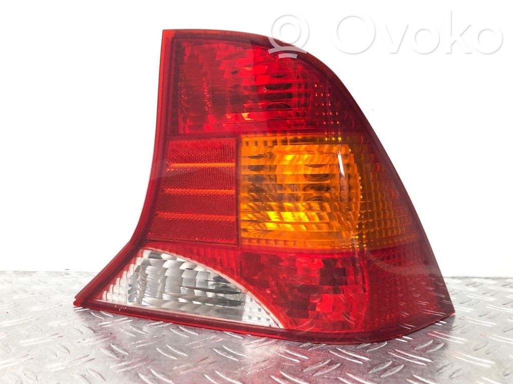 Rear/tail lights   1M5113A602BA