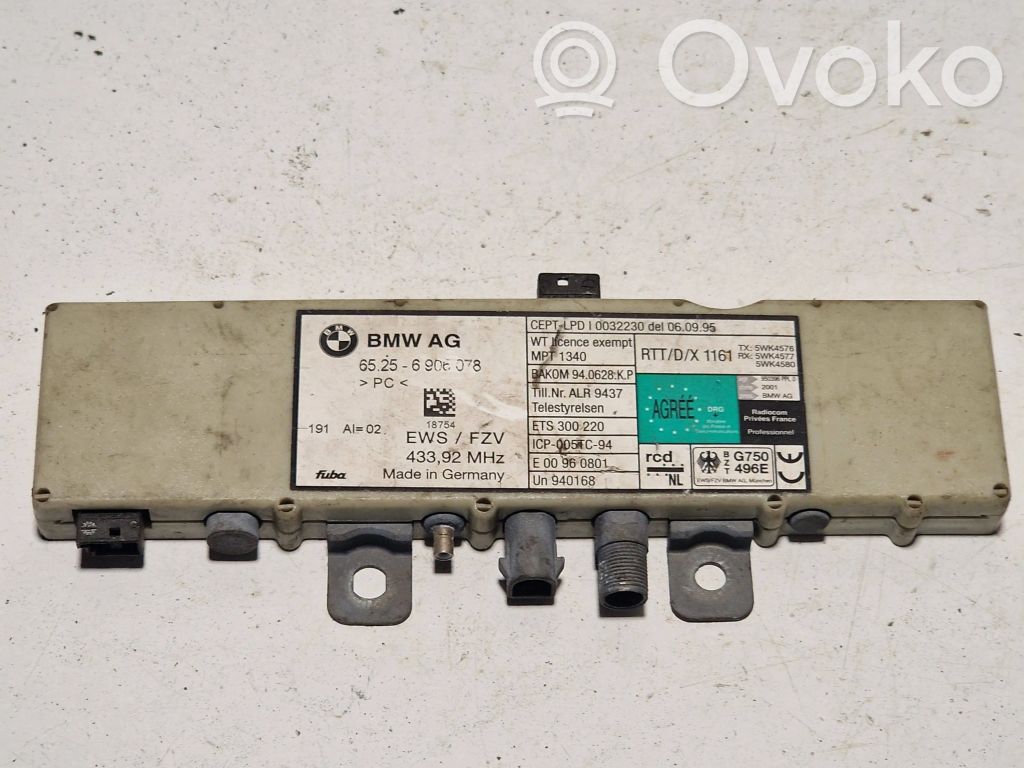 BMW 5 E39 Antenos stiprintuvas 