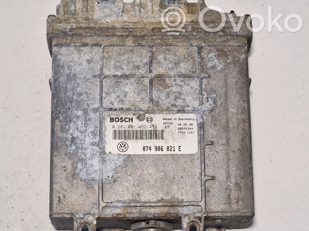 Volkswagen II LT Engine control unit/module 