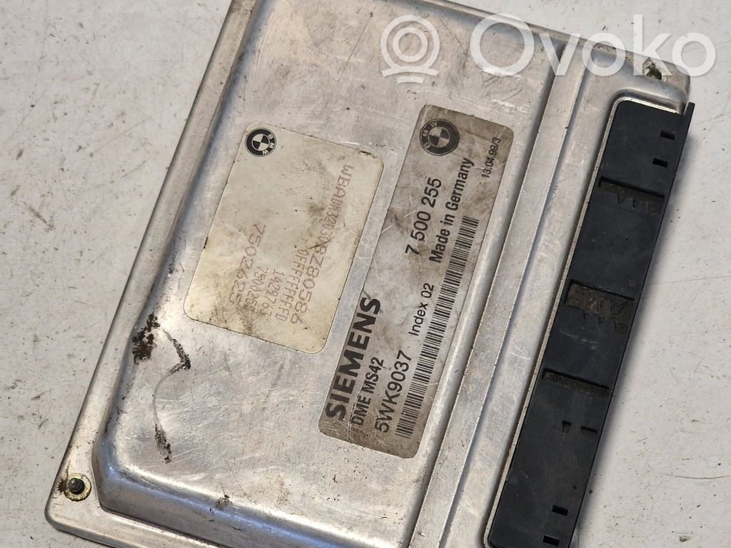 BMW 7 E38 Engine control unit/module 