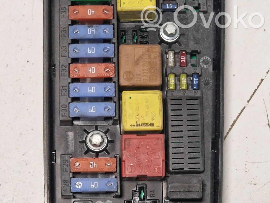 Opel Vectra C Modul siguranțe 