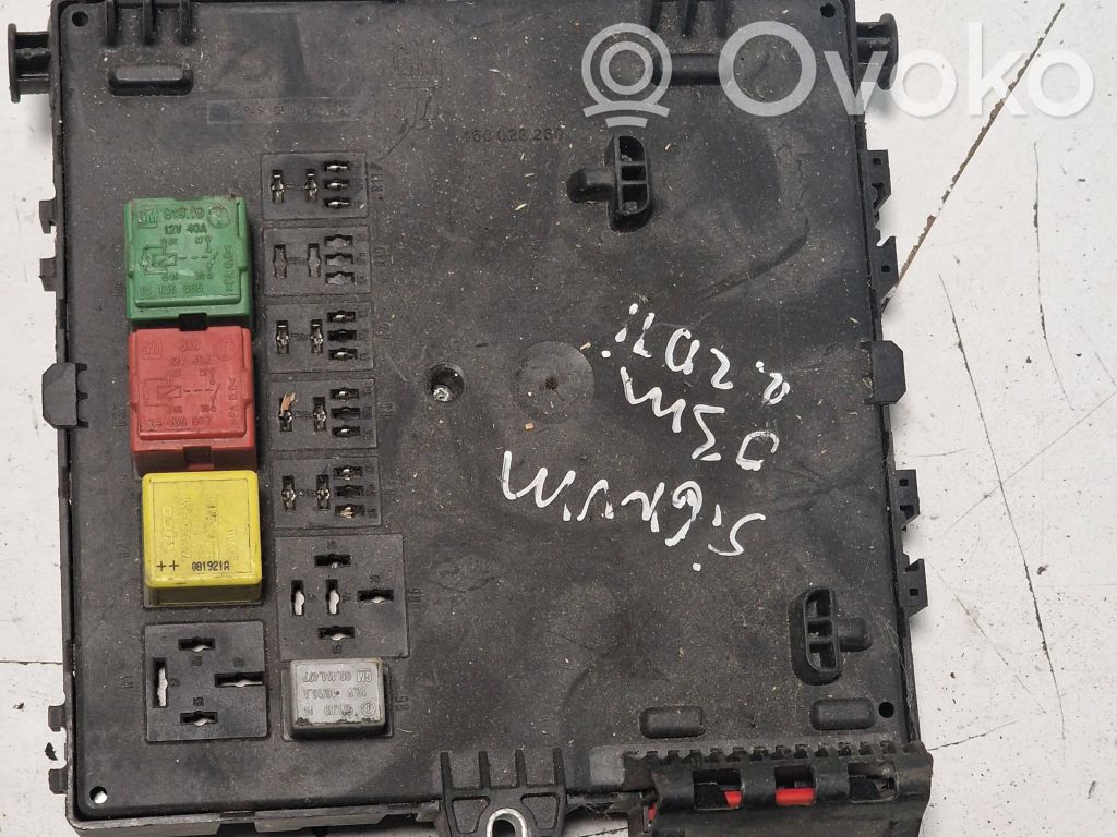 Opel Vectra C Módulo de fusible 
