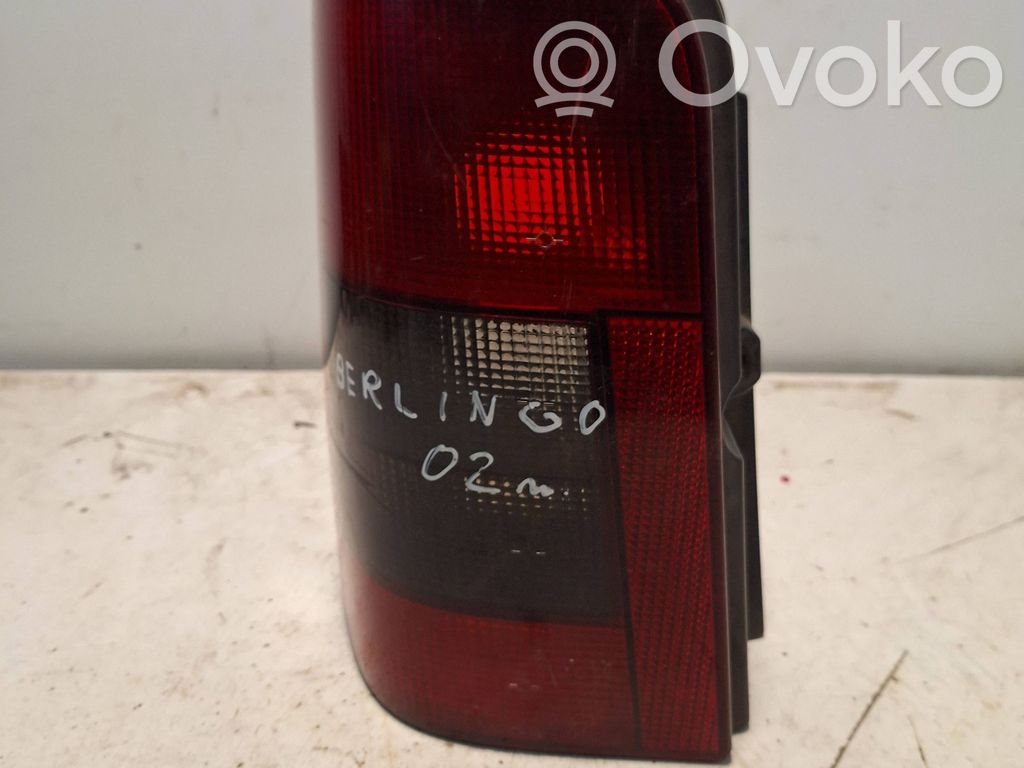 Citroen Berlingo Aizmugurējais lukturis virsbūvē 