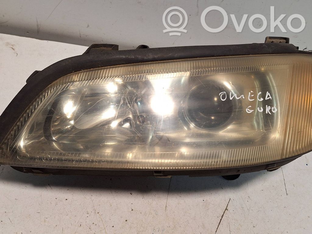 Opel Omega B2 Scheinwerfer 