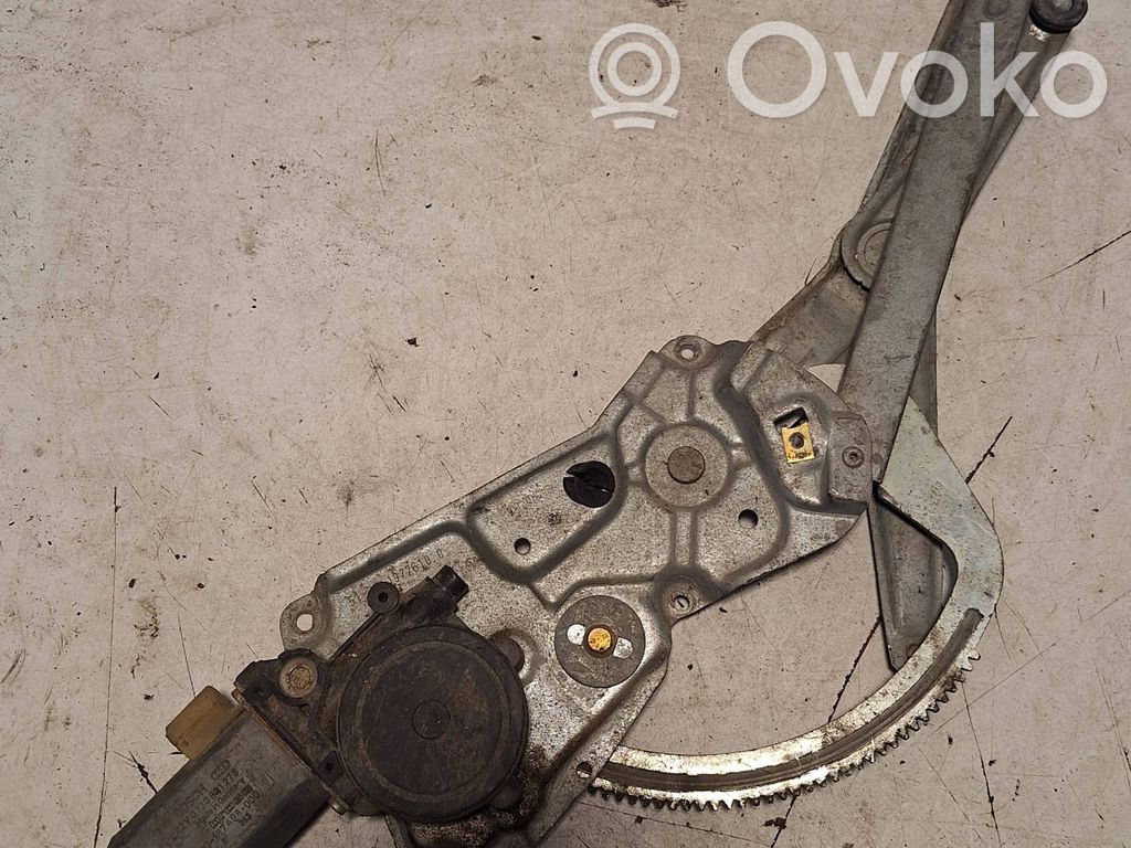 BMW 3 E36 Aizmugurē loga pacēlāja motoriņš 