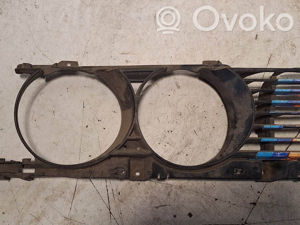 BMW 5 E34 Front bumper upper radiator grill 