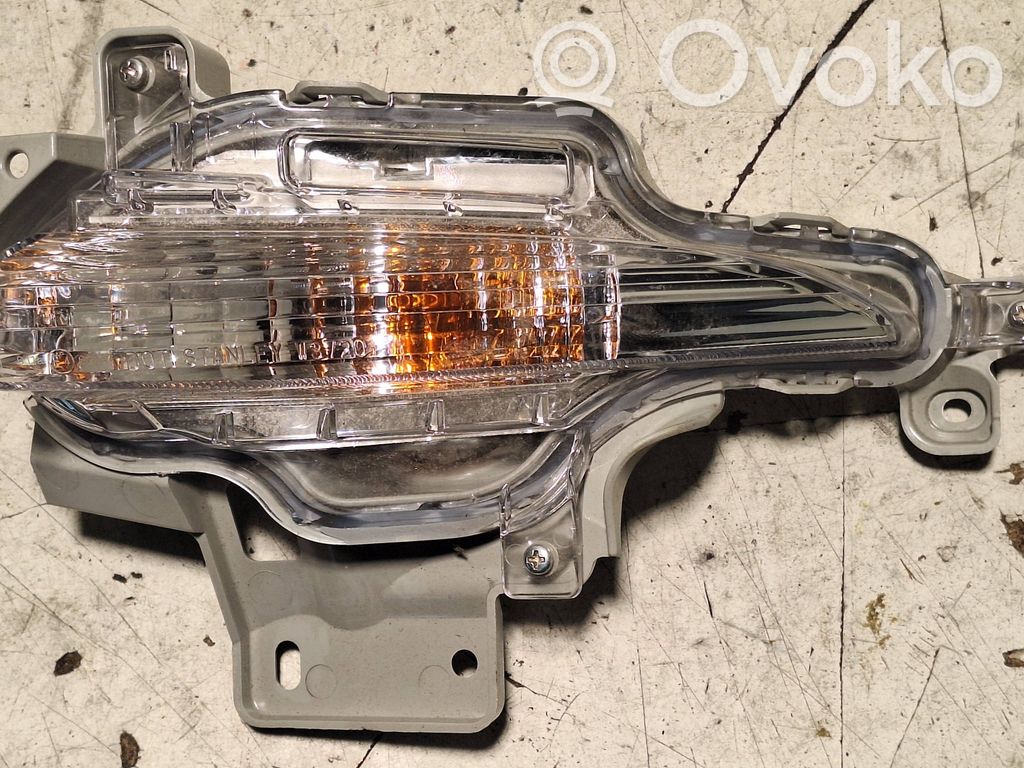 Mazda 3 III Front indicator light 