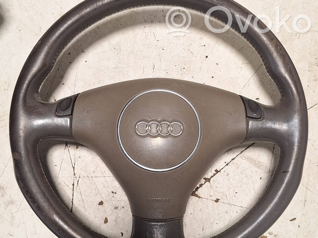 Audi A4 S4 B6 8E 8H Ohjauspyörä 