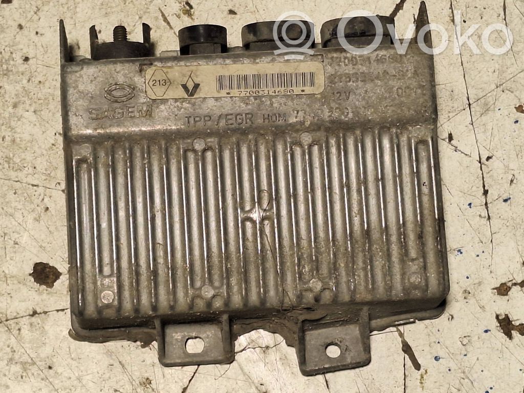Opel Movano A Engine control unit/module 