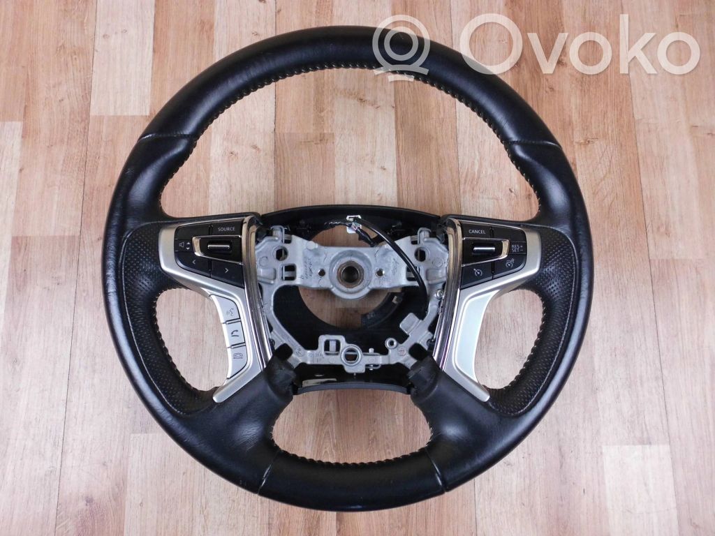 Mitsubishi Outlander Ohjauspyörä 