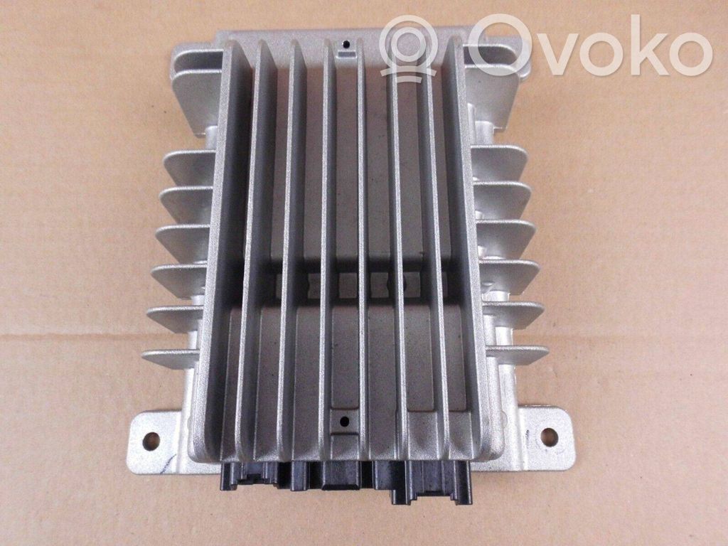 Mazda 3 II Sound amplifier 