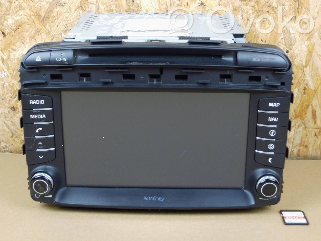 KIA Sorento Radio/CD/DVD/GPS head unit 