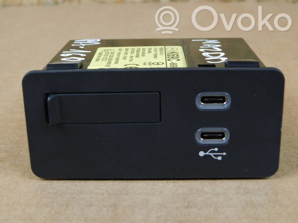 Mazda CX-5 II Enchufe conector USB 