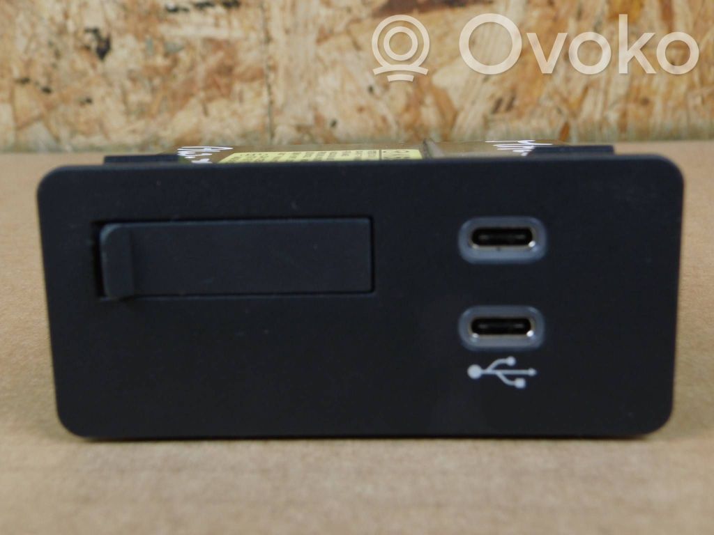 Enchufe conector USB   K69C669U0