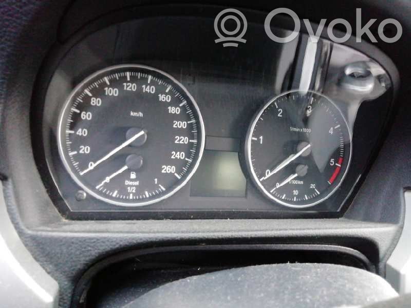 BMW 3 E90 E91 Speedometer (instrument cluster) 