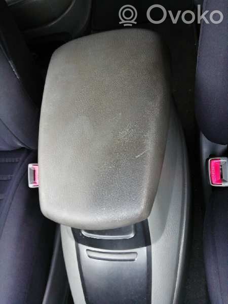 SsangYong Rodius Käsinoja 