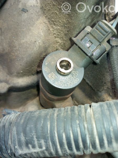 Inyector de combustible   0445110262